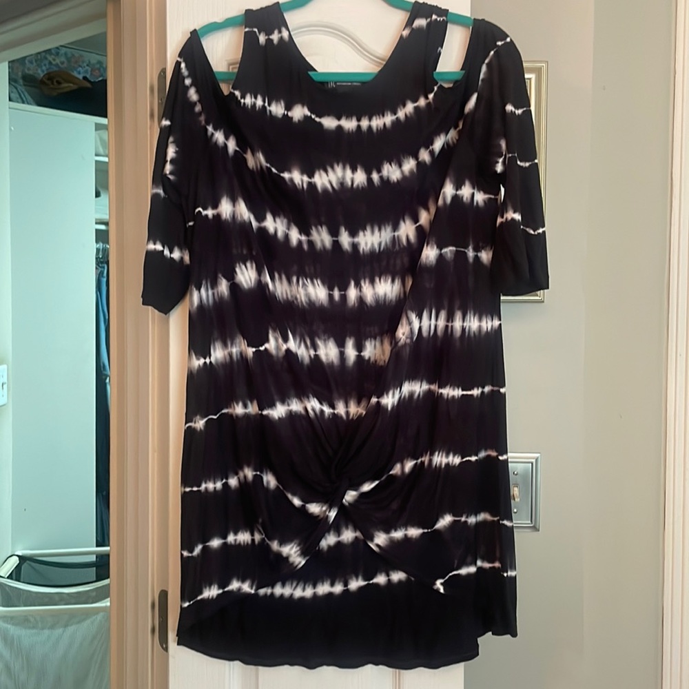 International Concepts )INC) tie sit cold-shoulder tunic